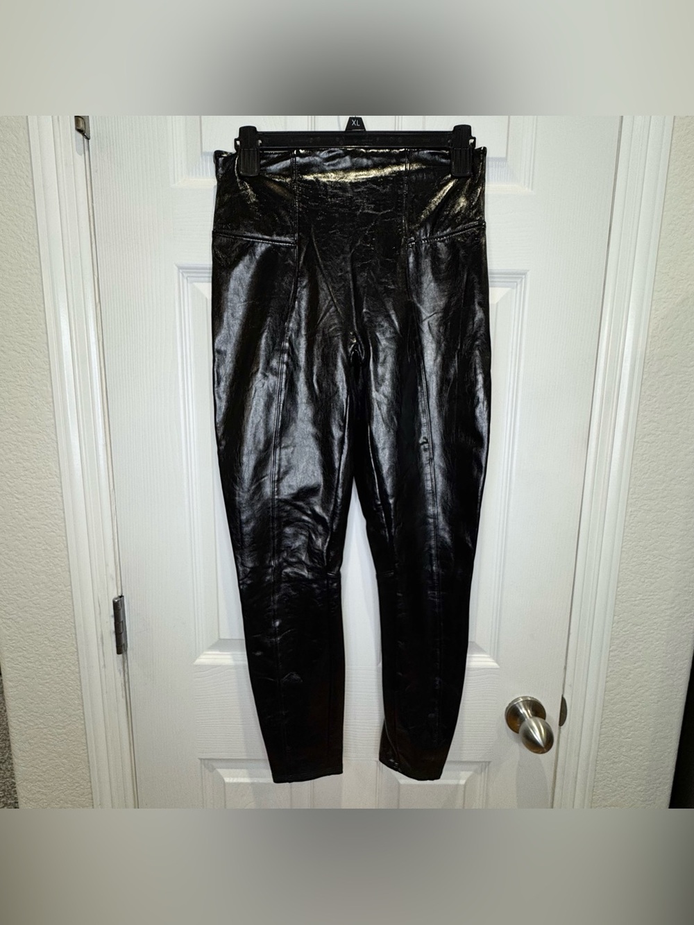 Spanx Women's Medium Faux Patent Leather Pull On Leggings Glossy Black